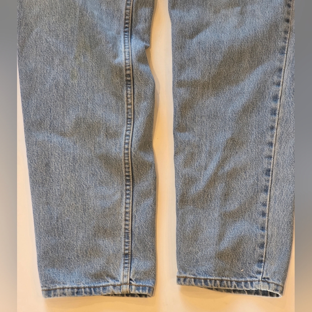 Vintage Levis Men’s 33x34 Light Wash Denim 560 Loose Fit Tapered Blue Jeans USA - Picture 8 of 9